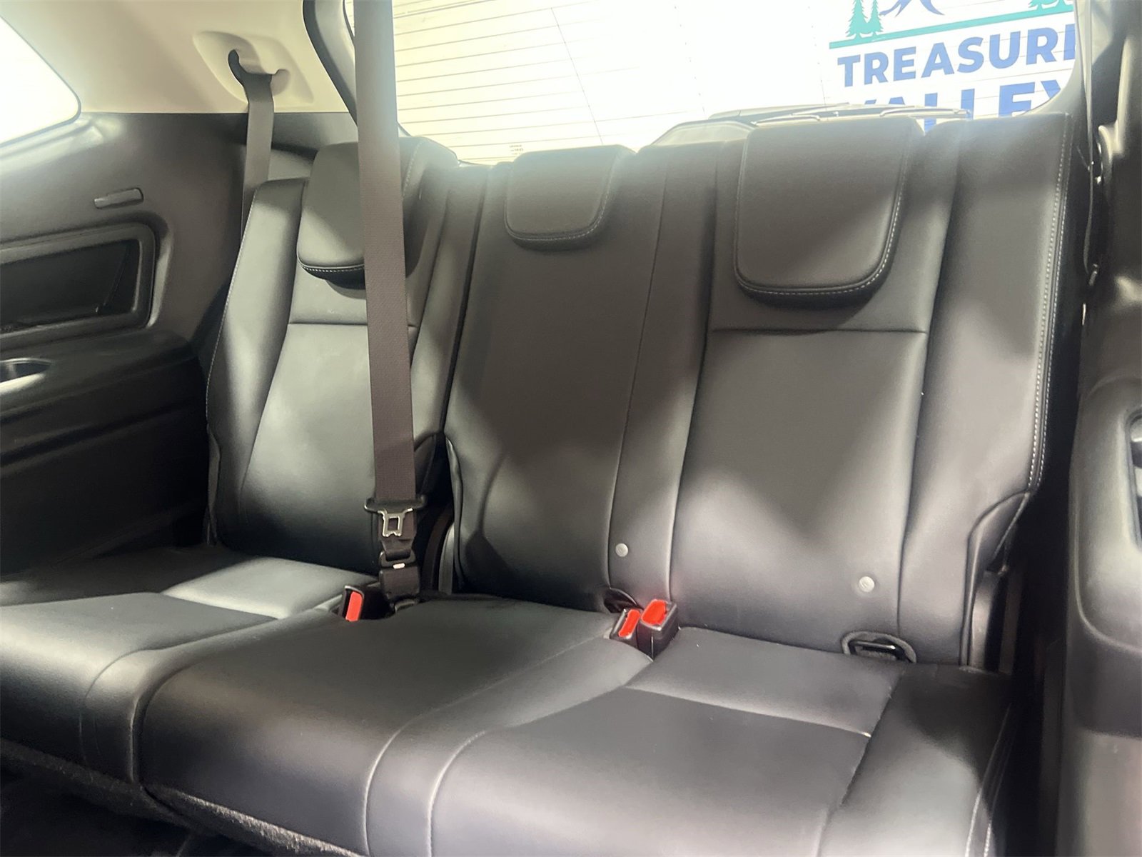 Certified 2024 Subaru Ascent Limited w/ Technology Package image 24