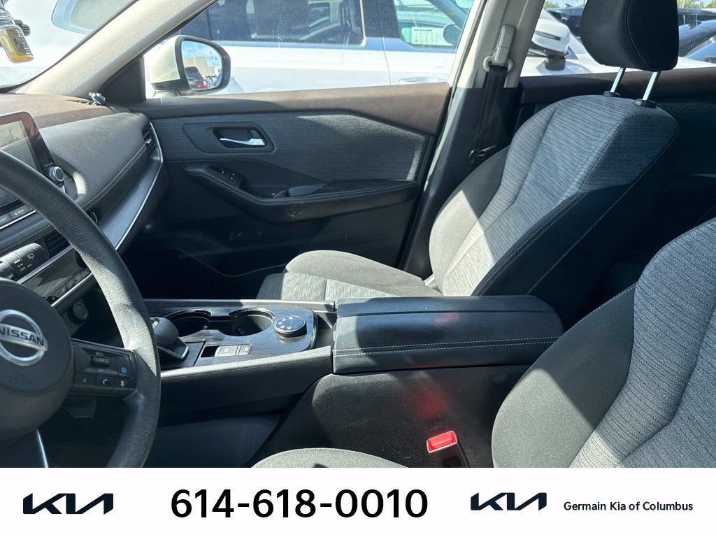 Used 2021 Nissan Rogue SV AWD/4WD image 7