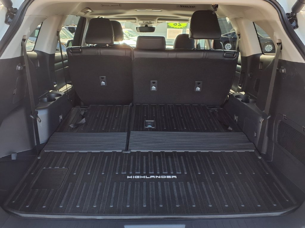Certified 2026 Toyota Highlander XLE AWD/4WD image 8