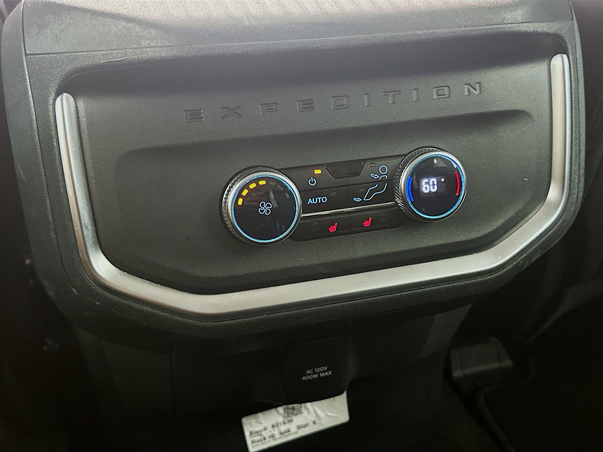 Used 2025 Ford Expedition Platinum AWD/4WD image 28
