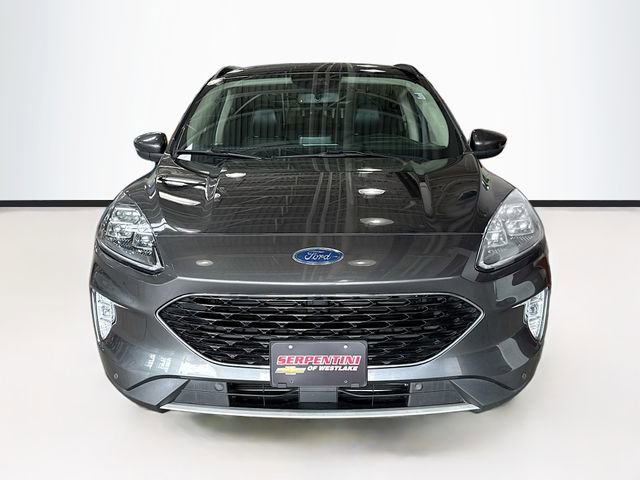 Used 2020 Ford Escape Titanium image 4