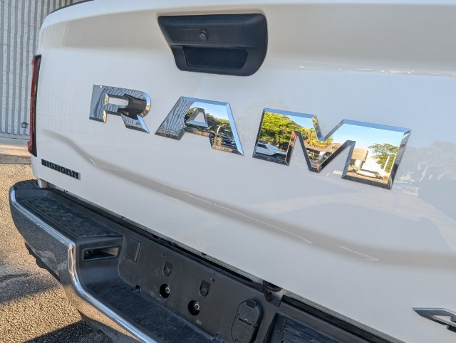 Used 2026 RAM 2500 Big Horn AWD/4WD image 9