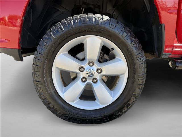 Used 2014 RAM 1500 Express RWD image 19