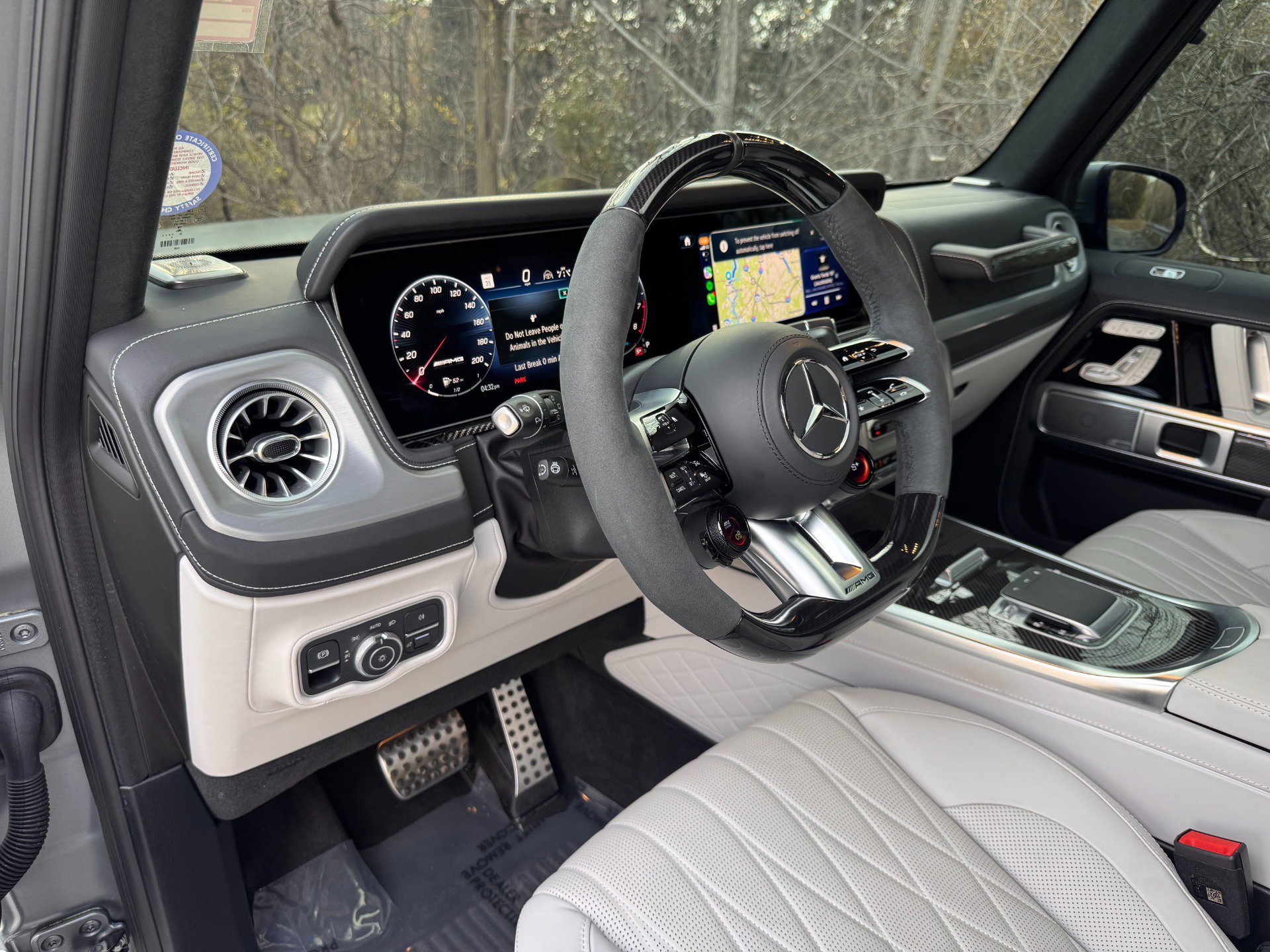 Used 2025 Mercedes-Benz G 63 AMG 4MATIC image 30