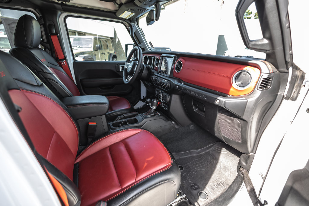 Used 2023 Jeep Wrangler Unlimited Rubicon 4xe AWD/4WD image 26