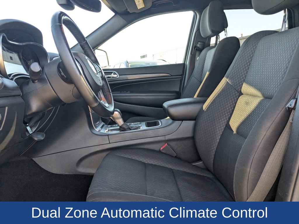 Used 2020 Jeep Grand Cherokee Laredo w/ 18" Wheel & 8.4" Radio Group image 13