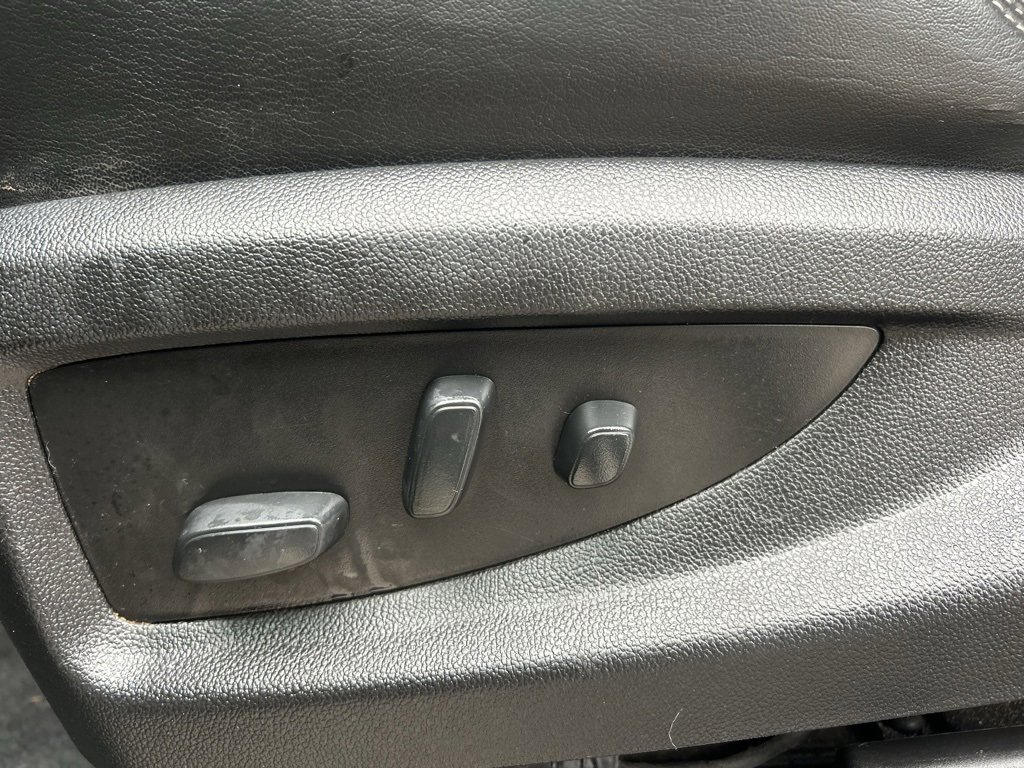 Used 2020 GMC Yukon XL Denali w/ Denali Ultimate Package image 12