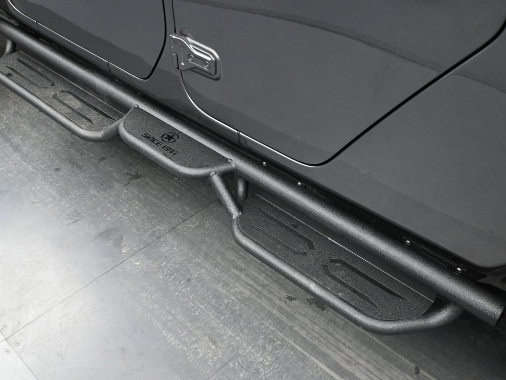 Used 2022 Jeep Gladiator Rubicon w/ LED Lighting Group image 28