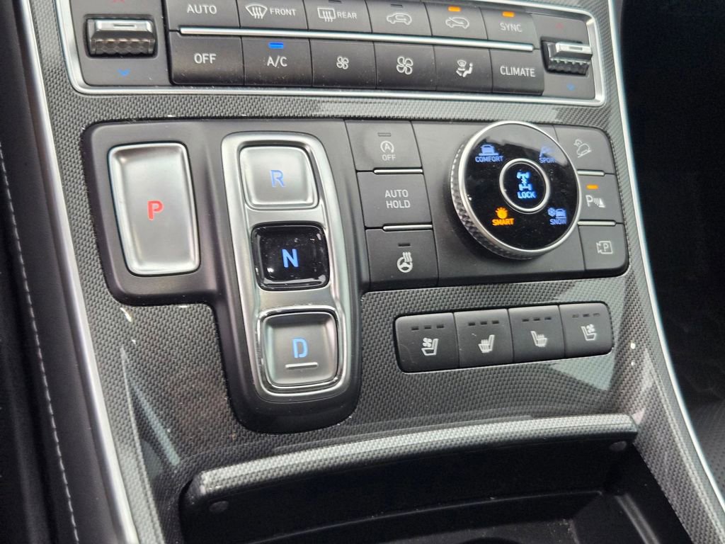 Used 2023 Hyundai Santa Fe Limited image 32