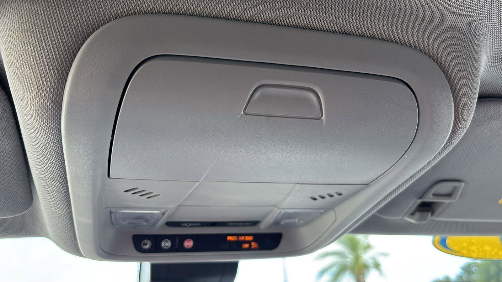 Used 2020 Chevrolet Equinox LT image 30