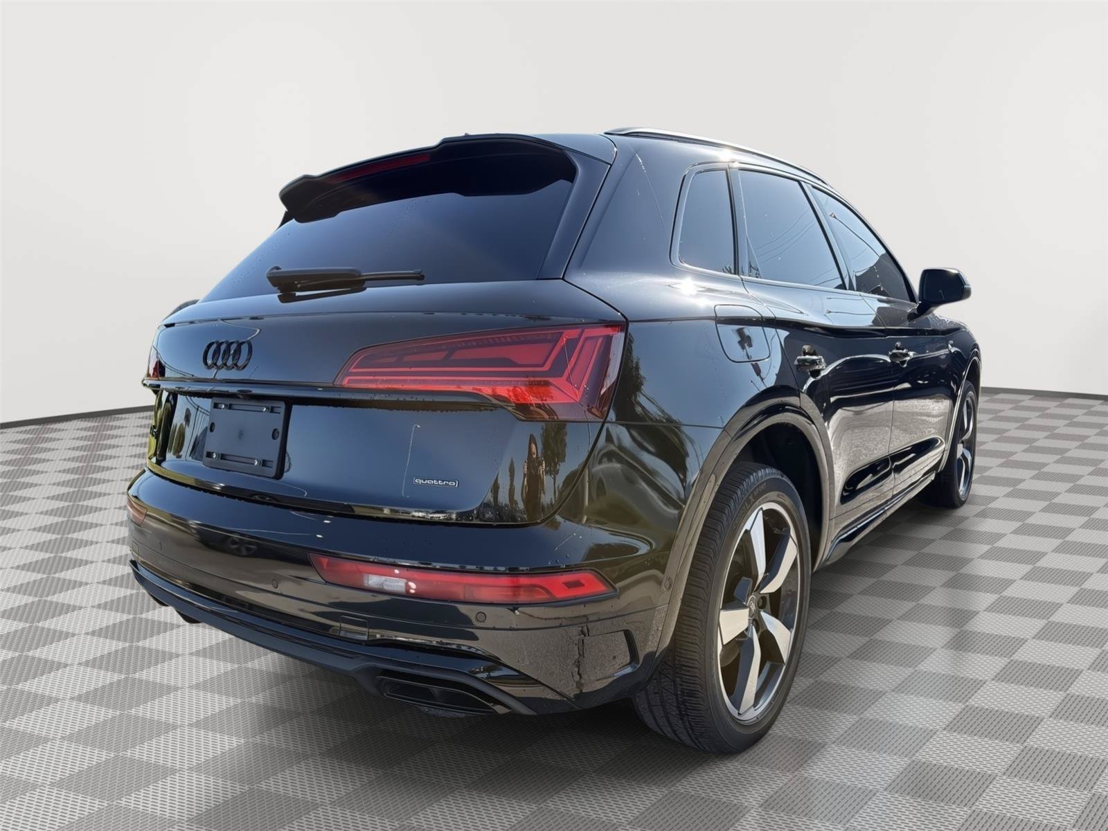 Certified 2023 Audi Q5 2.0T Prestige w/ Prestige Package AWD/4WD image 5