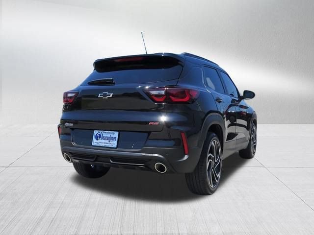 Used 2025 Chevrolet TrailBlazer RS w/ Convenience Package FWD image 3