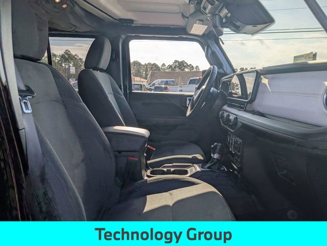 Used 2025 Jeep Wrangler Unlimited Sahara image 30