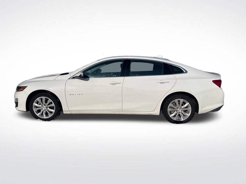 Used 2023 Chevrolet Malibu LT image 2