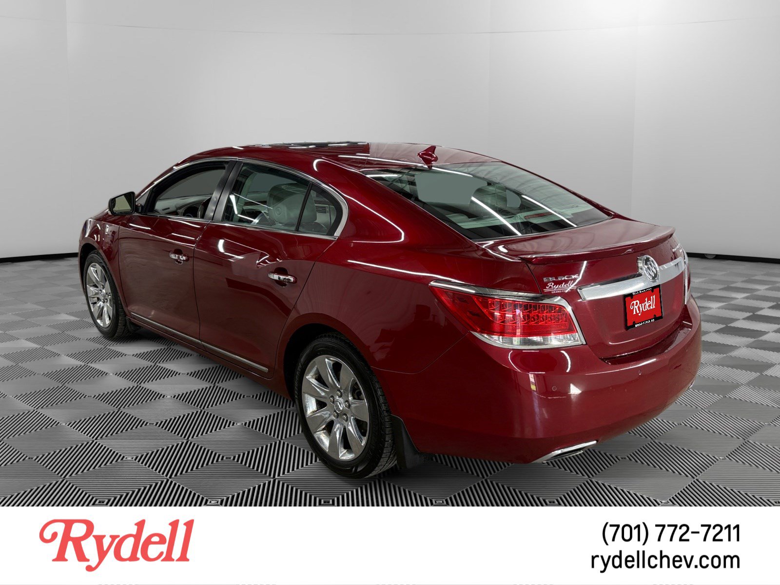 Used 2010 Buick LaCrosse CXS FWD image 3