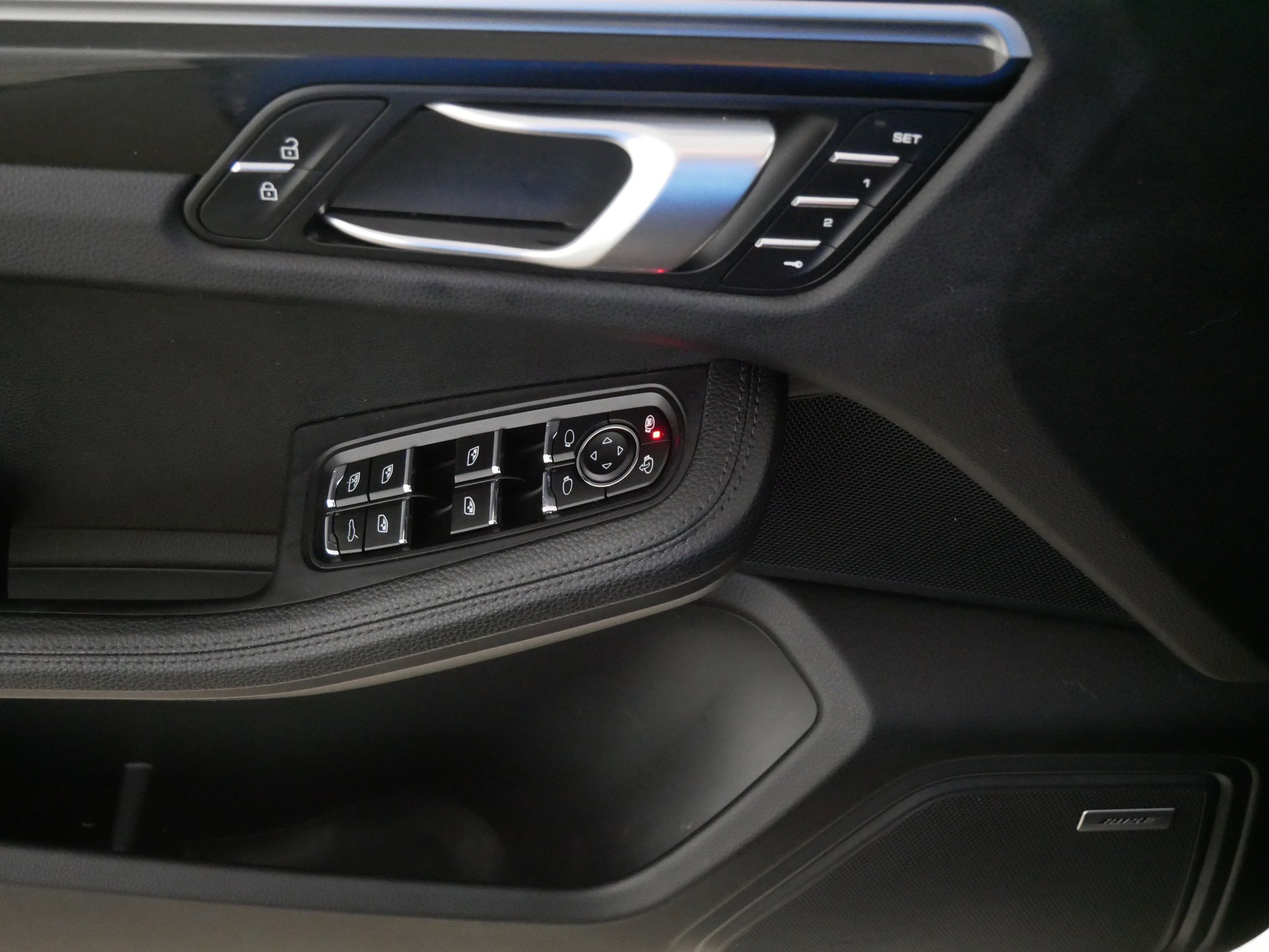 Used 2019 Porsche Macan image 19