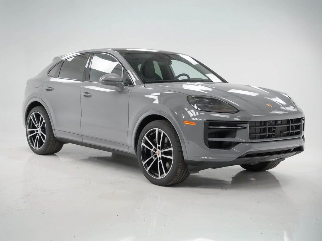 Certified 2025 Porsche Cayenne Coupe image 8