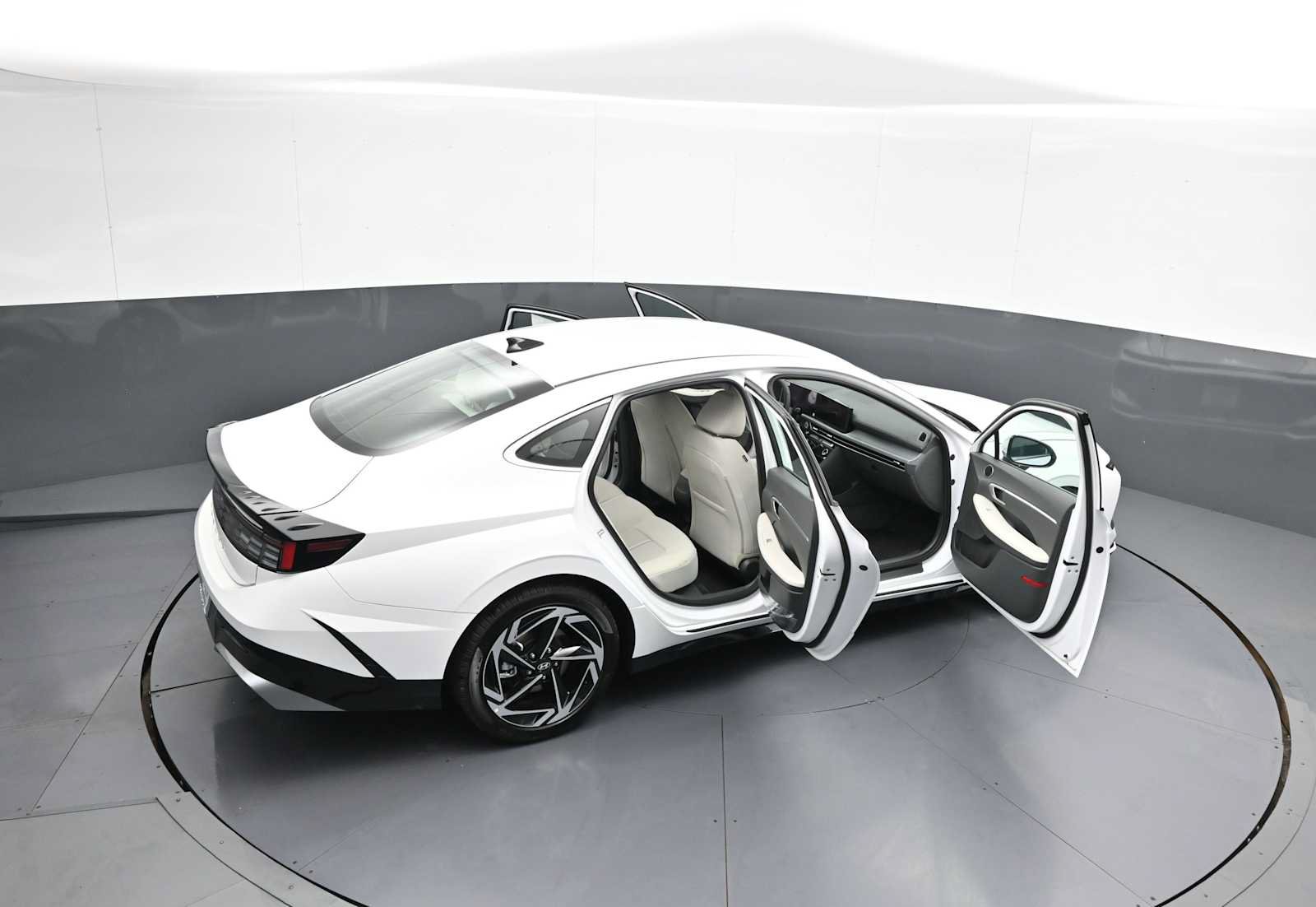 New 2026 Hyundai Sonata SEL FWD image 44