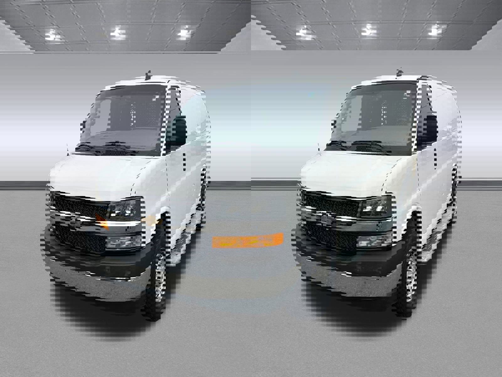 Used 2024 Chevrolet Express 2500 w/ Driver Convenience Package image 7