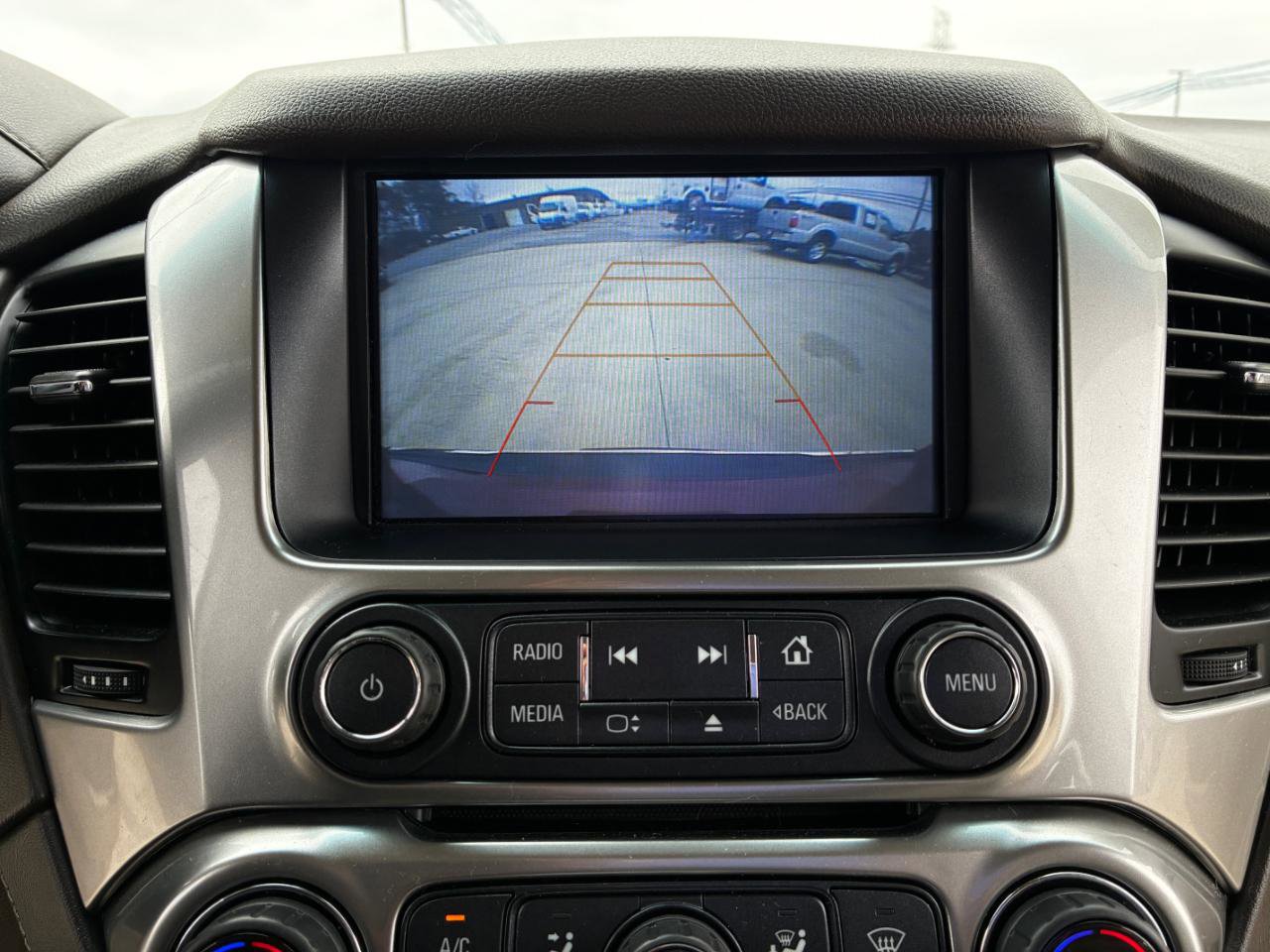 Used 2020 Chevrolet Suburban Premier RWD image 24