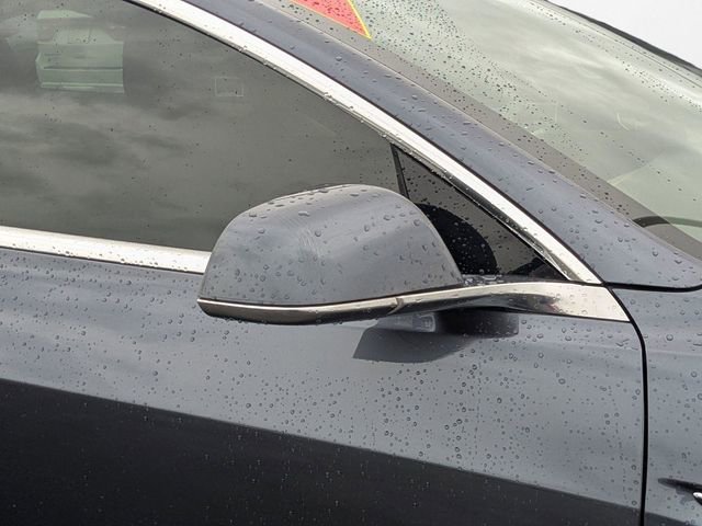 Used 2018 Tesla Model 3 Long Range image 11