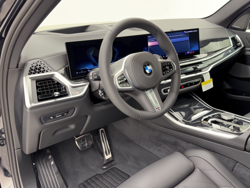 New 2026 BMW X5 xDrive40i w/ M Sport Package AWD/4WD image 4