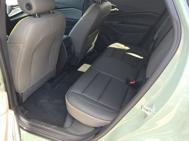 Used 2024 Chevrolet Trax ACTIV FWD image 11