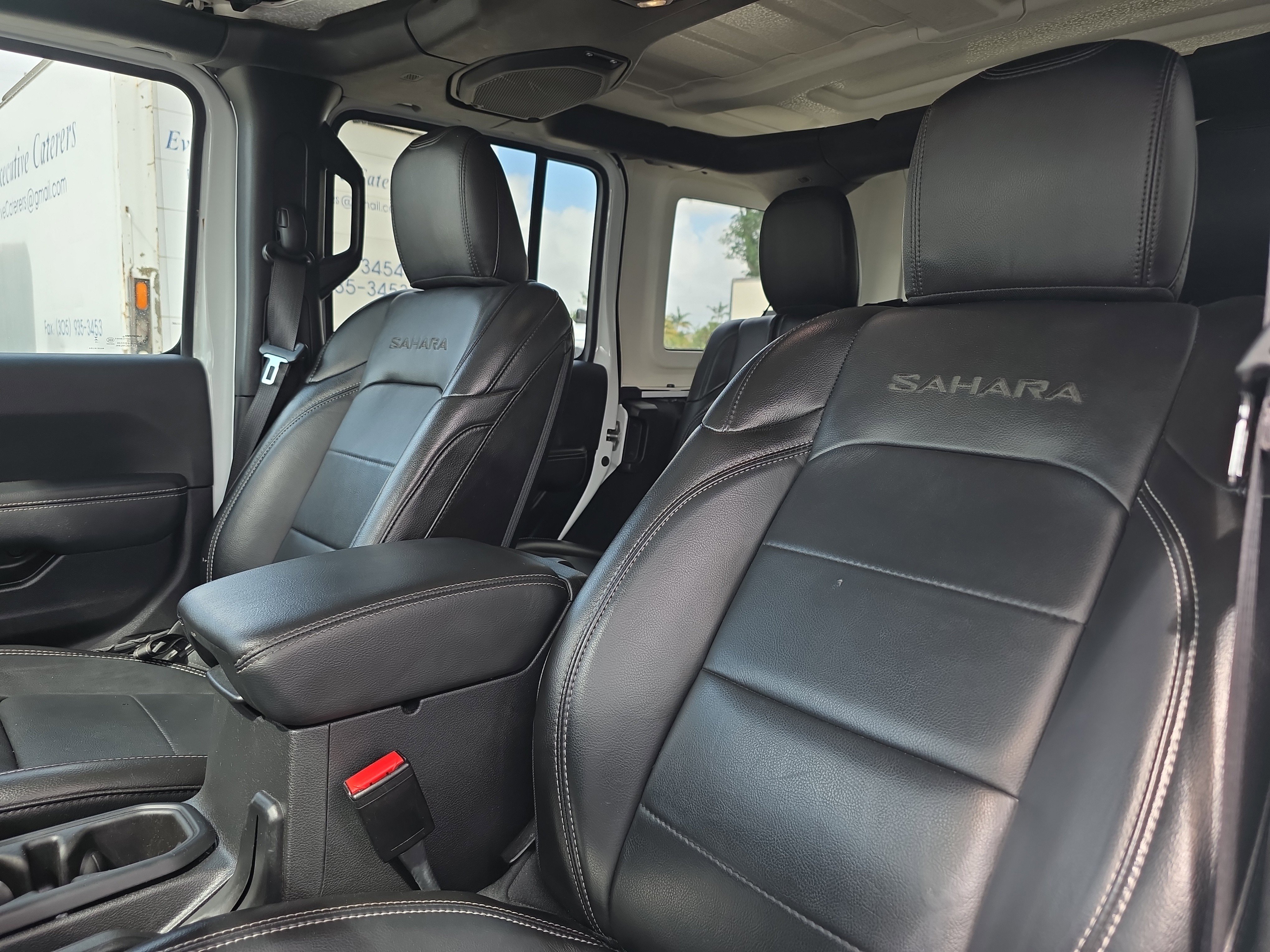Used 2023 Jeep Wrangler Sahara AWD/4WD image 25