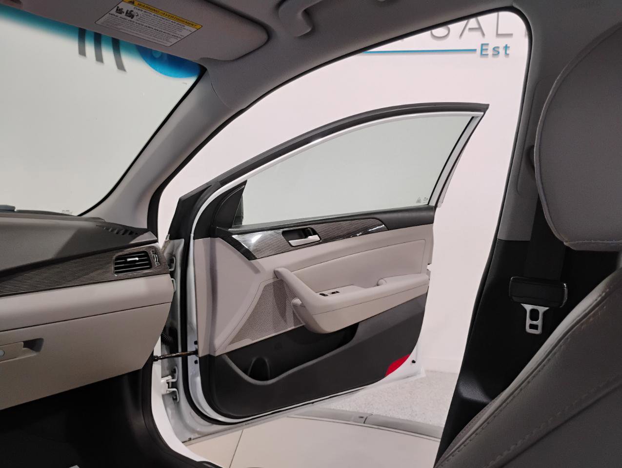 Used 2018 Hyundai Sonata Limited image 41