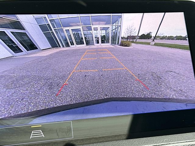 Used 2023 Cadillac XT4 Premium Luxury w/ Cold Weather Package FWD image 28
