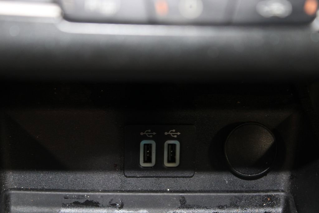 Used 2020 Ford Fusion SE image 33