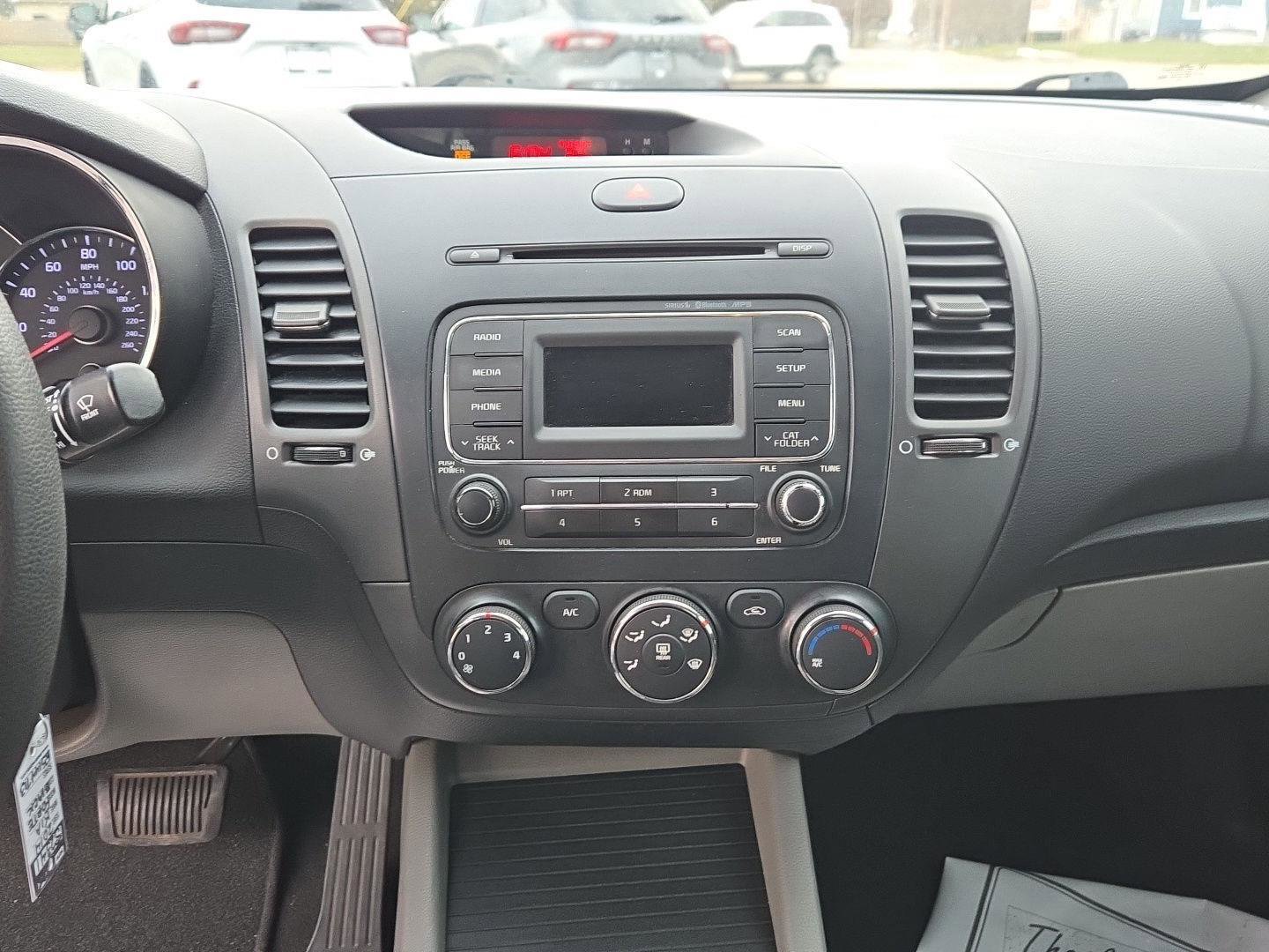 Used 2014 Kia Forte LX image 3