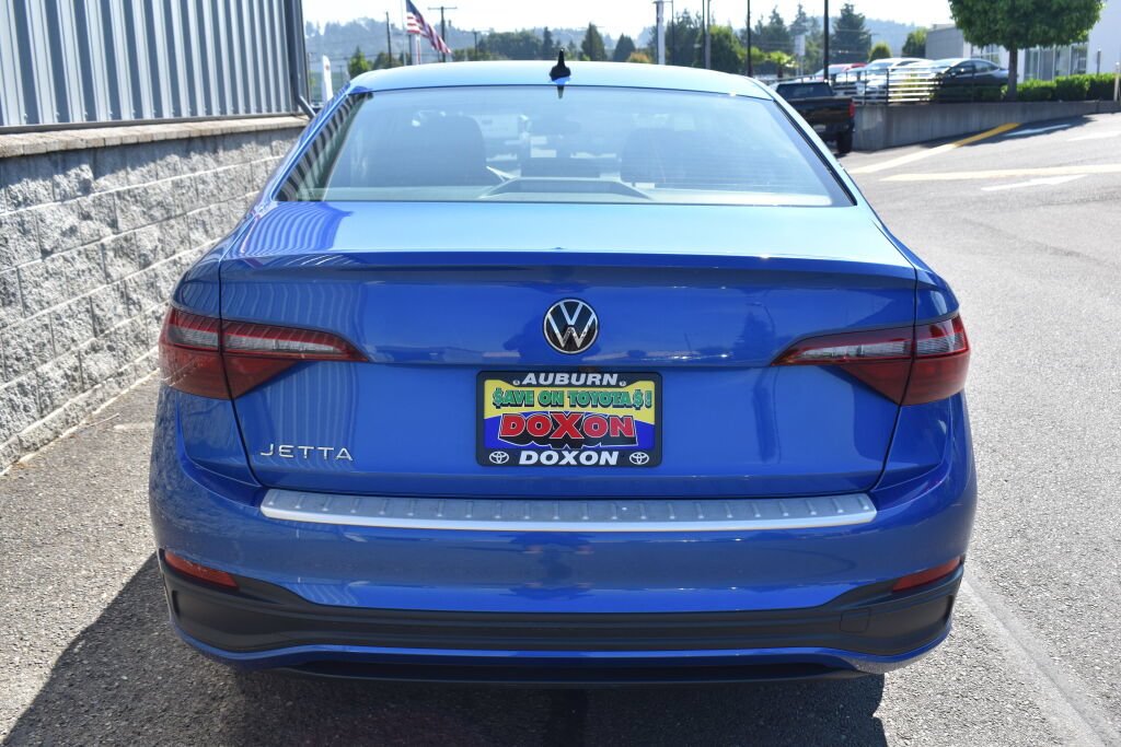 Used 2024 Volkswagen Jetta S FWD image 6