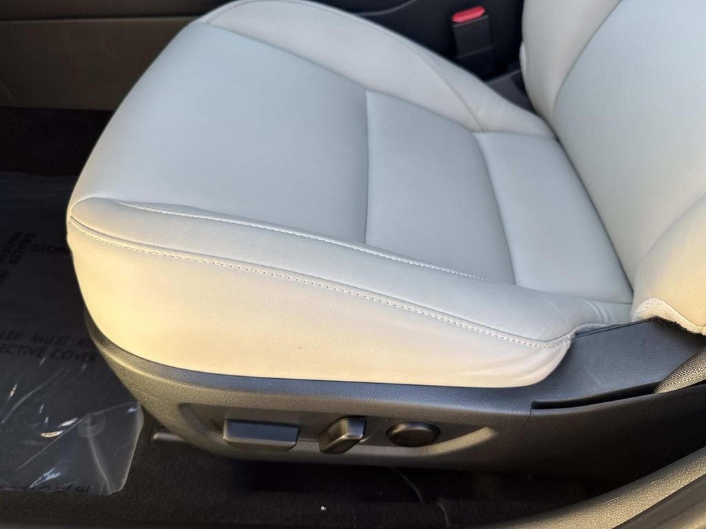 Certified 2025 MAZDA CX-30 AWD 2.5 S w/ Preferred Package image 30