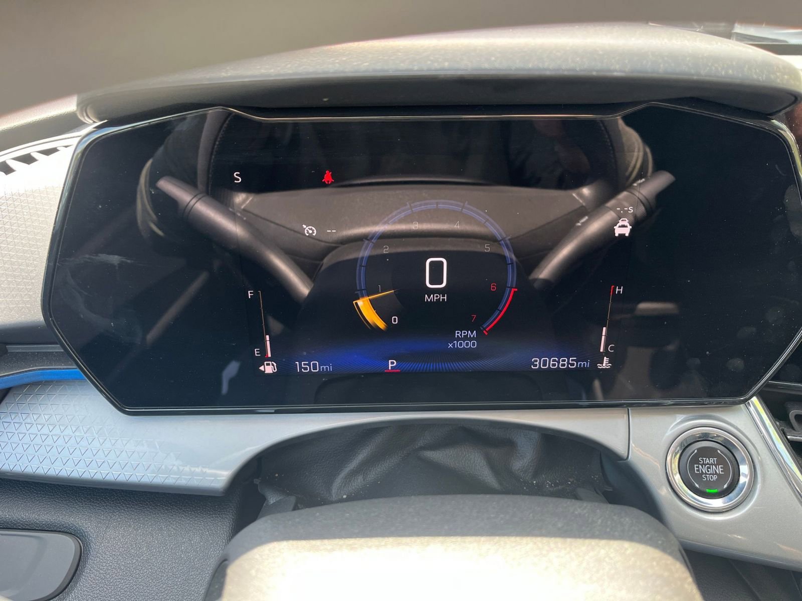 Used 2025 Chevrolet Trax LT FWD image 35