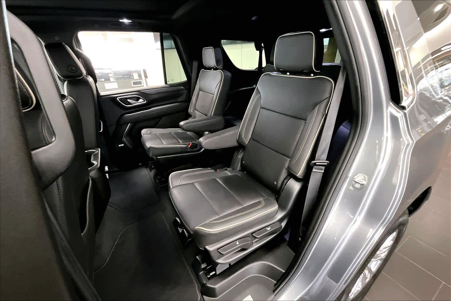 Used 2023 GMC Yukon SLT w/ SLT Premium Package RWD image 21