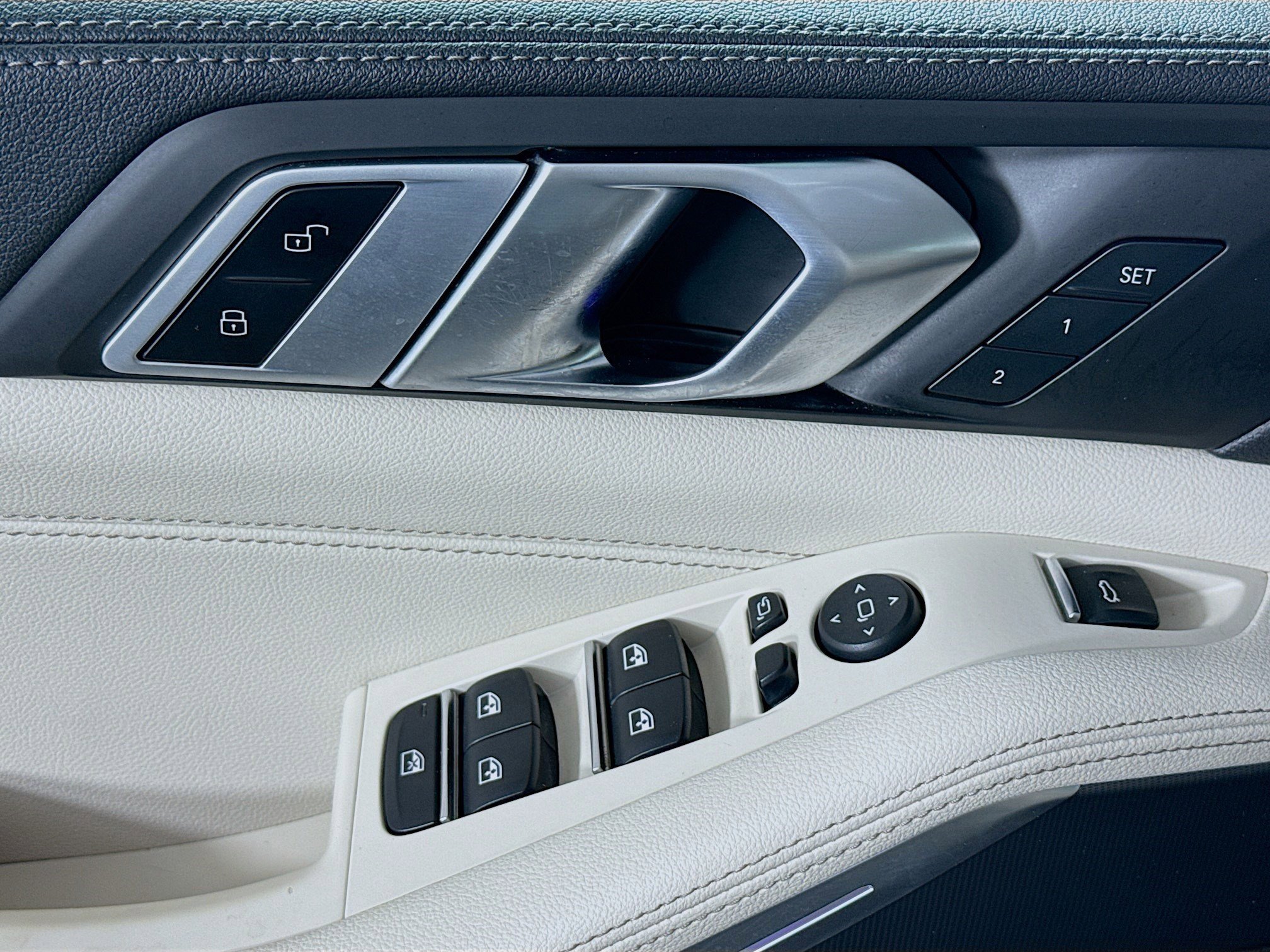 Used 2019 BMW X5 xDrive40i w/ Convenience Package image 24