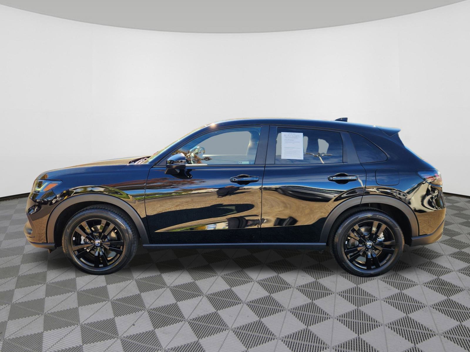 Certified 2026 Honda HR-V Sport image 5