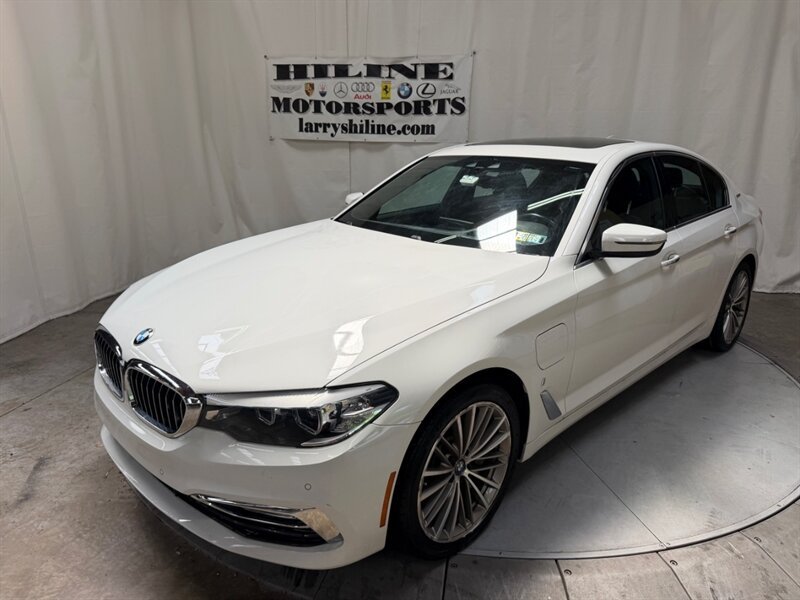 Used 2018 BMW 530e w/ Premium Package 2 RWD image 3