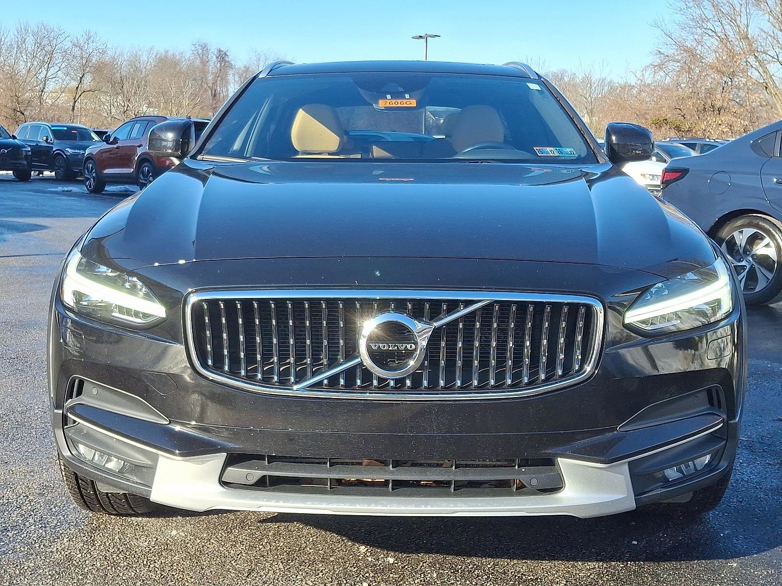 Used 2018 Volvo V90 T6 Cross Country w/ Protection Package Premier image 2