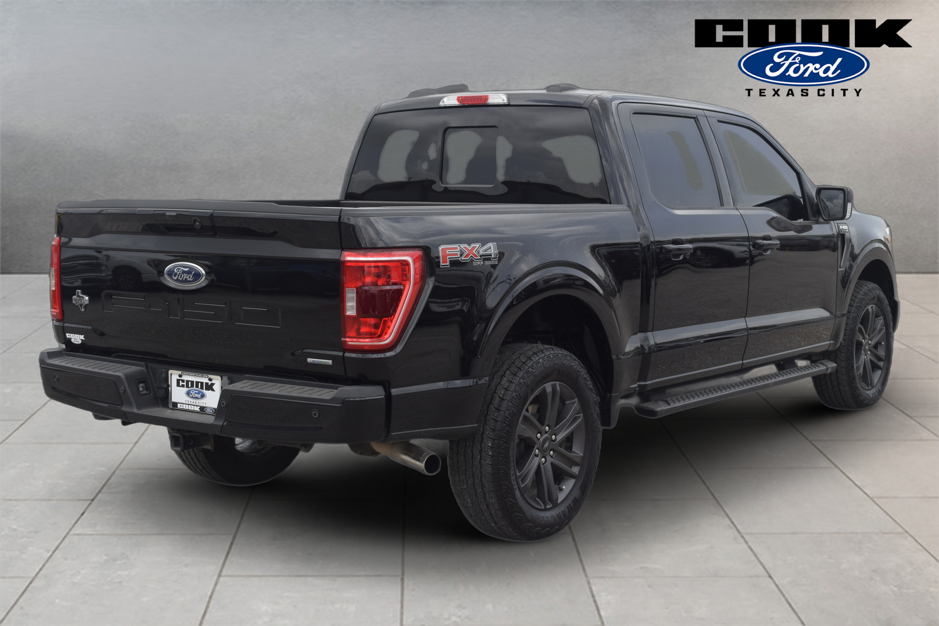Used 2023 Ford F150 XLT w/ Equipment Group 302A High AWD/4WD image 3