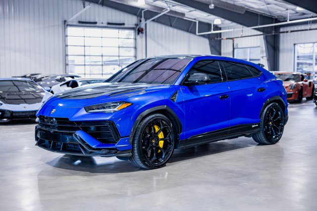 Used 2024 Lamborghini Urus Performante image 2