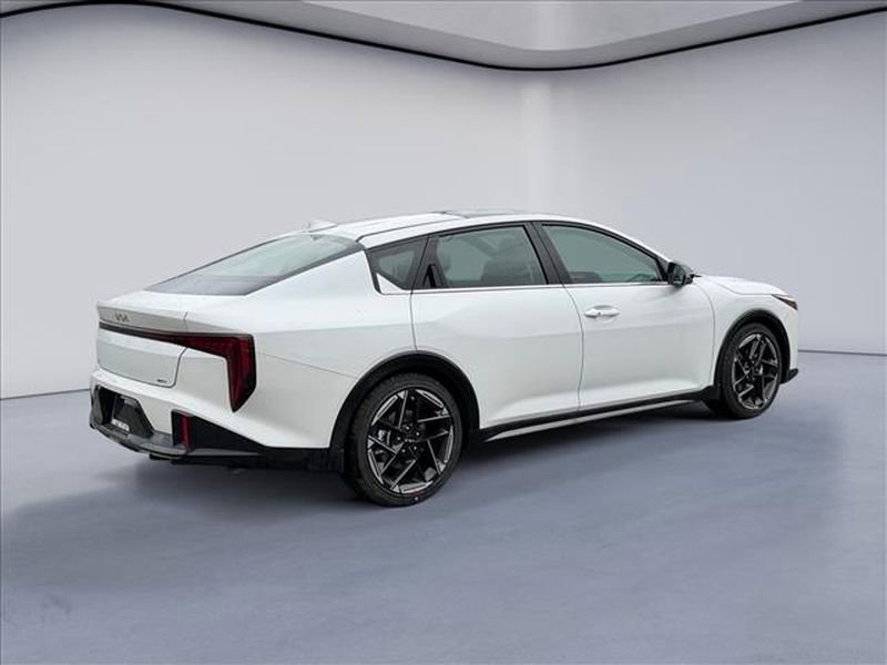 New 2026 Kia K4 GT-Line image 5