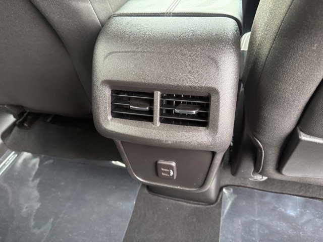 Used 2023 GMC Terrain SLE w/ Driver Convenience Package image 48