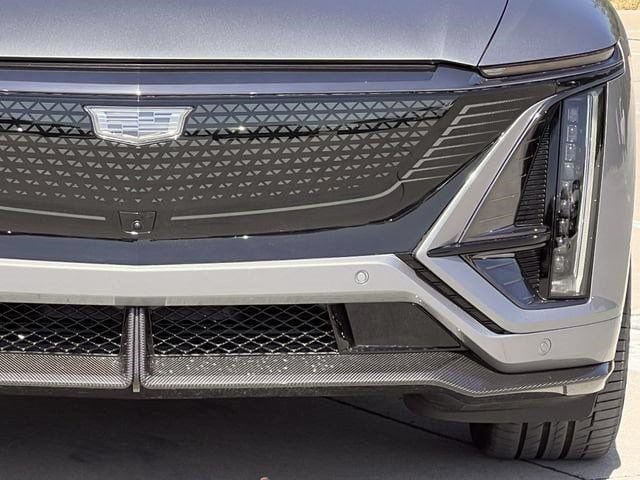 New 2026 Cadillac Lyriq V w/ Exterior Carbon Fiber Package AWD/4WD image 9