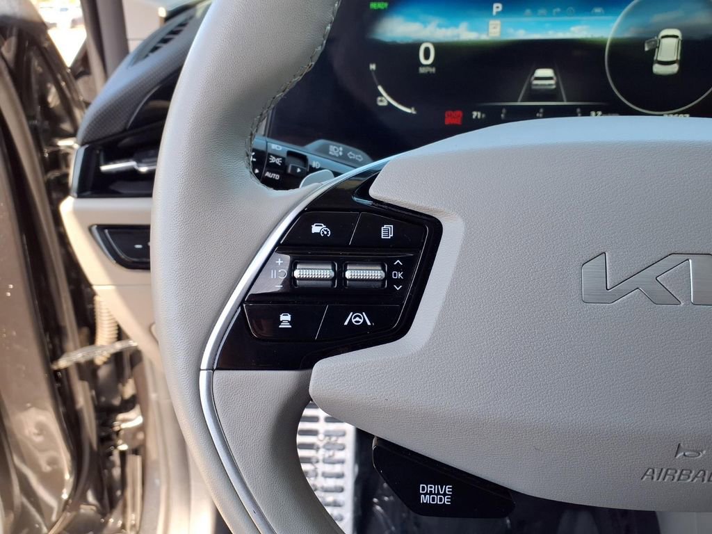 Certified 2023 Kia Niro Wave FWD image 17