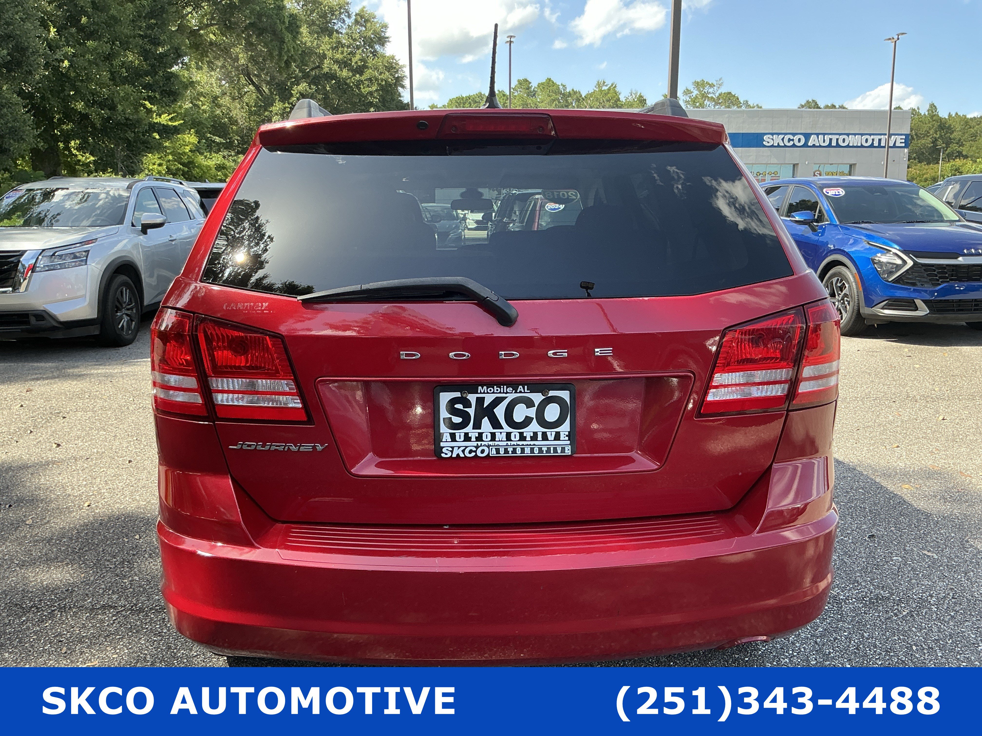 Used 2018 Dodge Journey SE FWD image 4
