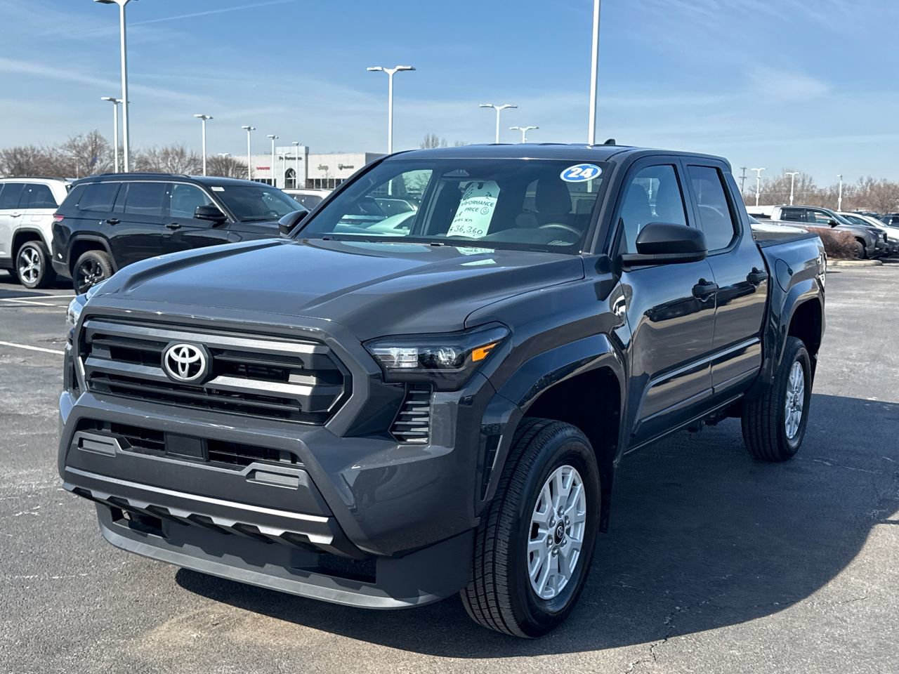 Used 2024 Toyota Tacoma SR image 7