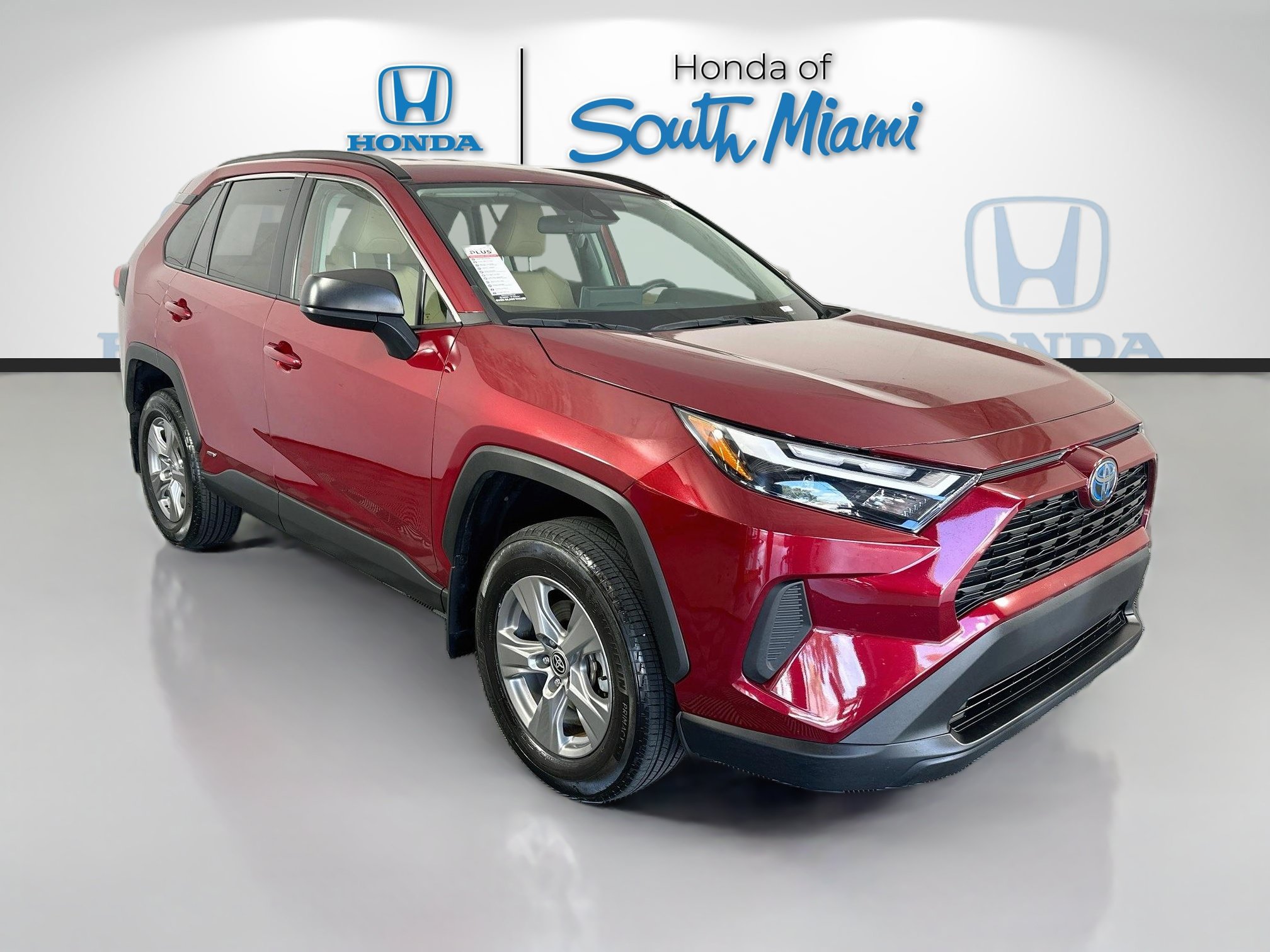 Used 2024 Toyota RAV4 LE AWD/4WD image 1