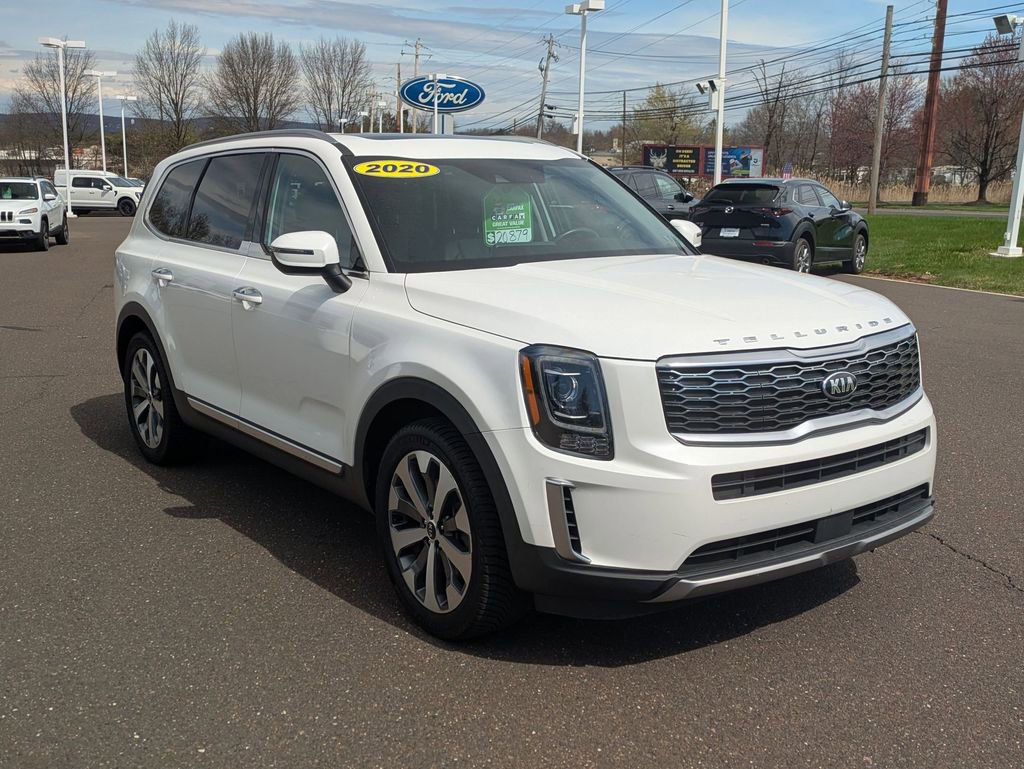 Used 2020 Kia Telluride S w/ S 8 Passenger Seating Package image 3